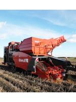 2-row trailed sieving harvester with bunker (offset)